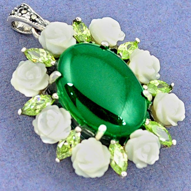 Green Chalcedony Flower Pendant